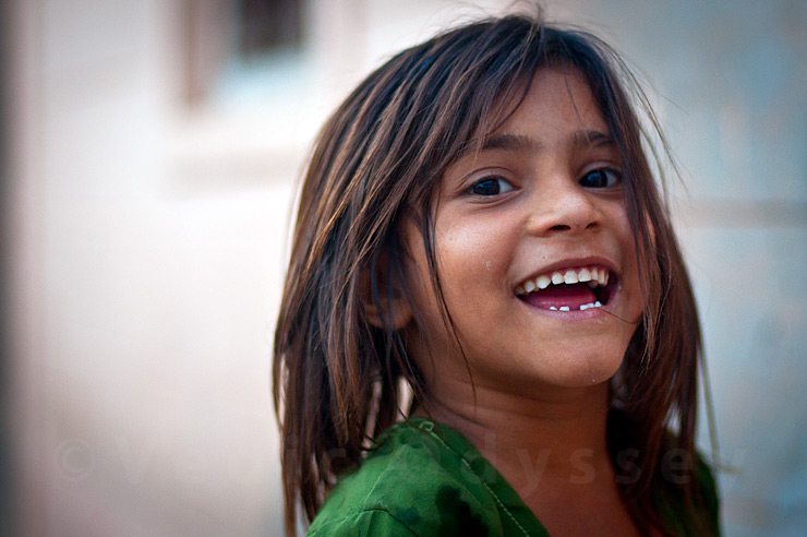 smiling-village-girl-india smiling-village-girl-india