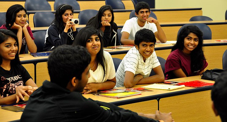 Dandapani teaches Hindu youth children